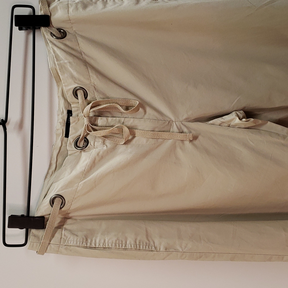 J CREW size 8-10???? Khaki pants. A 24 - Picture 2 of 8